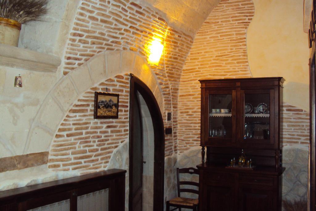 Domusfrumenti Oria  Cameră foto